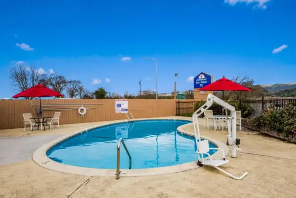 Americas Best Value Inn Ukiah 8